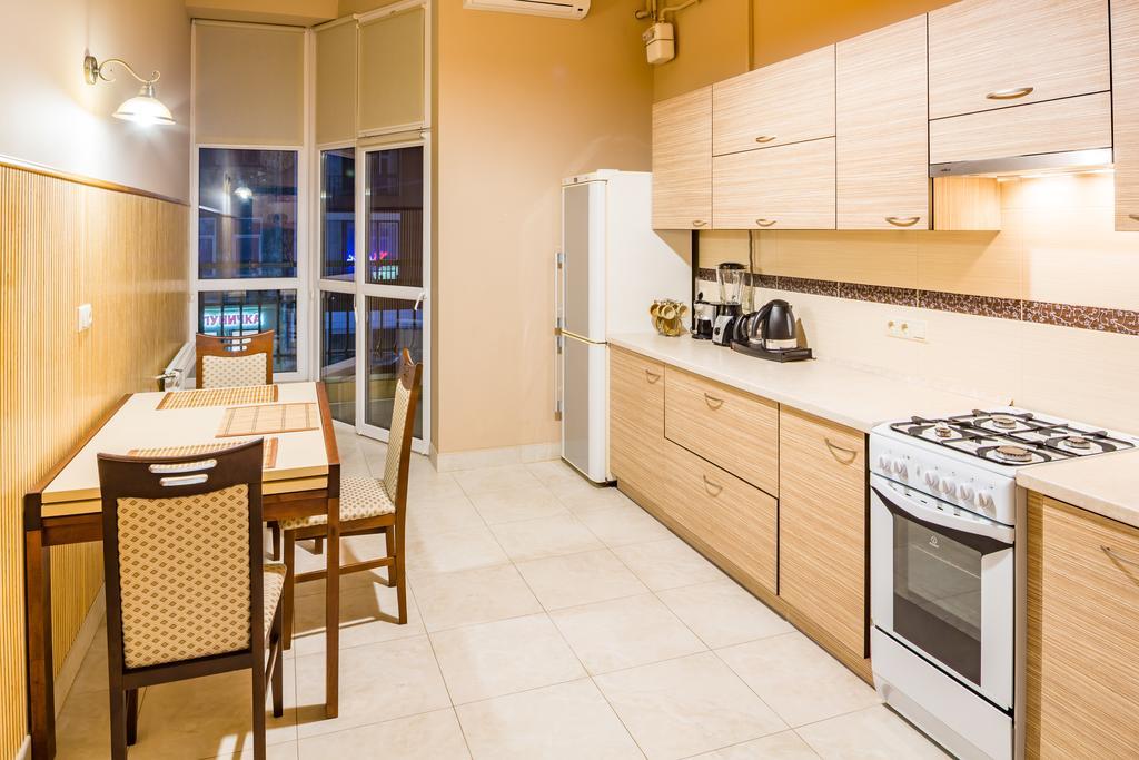 Apartments Alfa Tsekhova 1 Lviv Extérieur photo