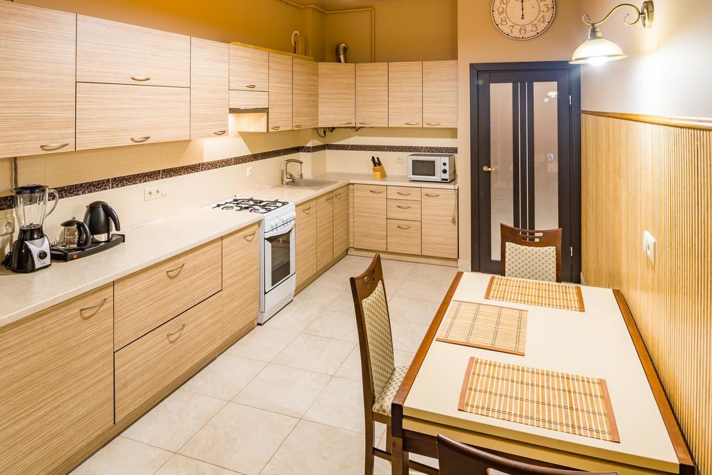 Apartments Alfa Tsekhova 1 Lviv Extérieur photo