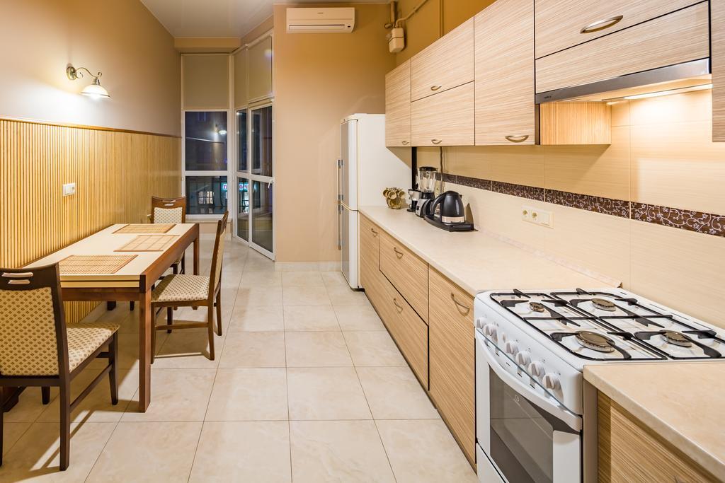Apartments Alfa Tsekhova 1 Lviv Extérieur photo